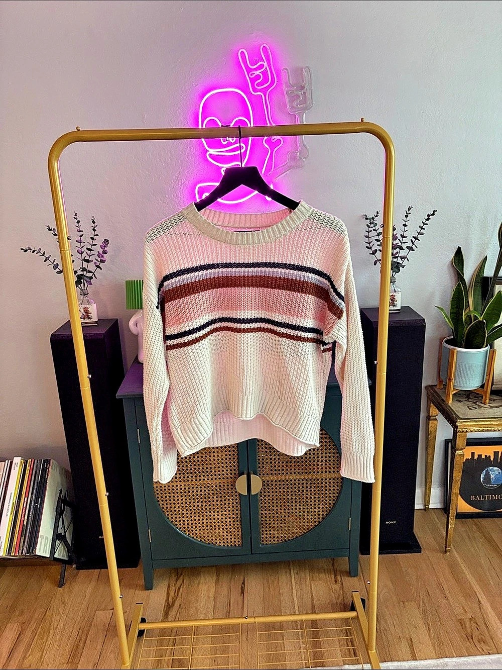 American Eagle Striped Crewneck Sweater Pink & White Small Like New